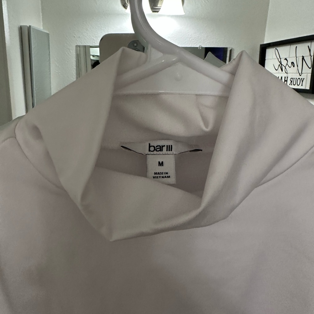 White BAR III shirt